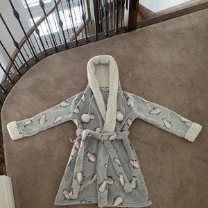 fluffy women’s robe